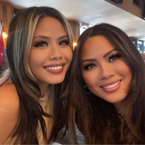 Meet your Posher, Zenia & Daysia